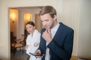 How Employee Wellness Affects Hotel Performance